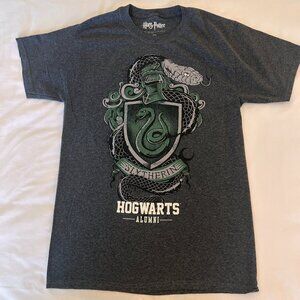 Harry Potter Slytherin Small Hogwarts Alumni Shirt  Small 34/36
